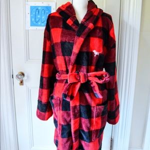 VS PINK Fuzzy Robe